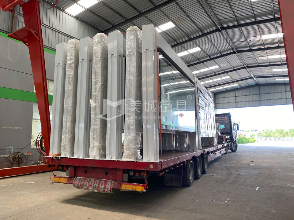2022.7.1號美城街具供應(yīng)徐州公交候車亭發(fā)貨現(xiàn)場 2022.7.1號美城街具供應(yīng)徐州公交候車亭發(fā)貨現(xiàn)場