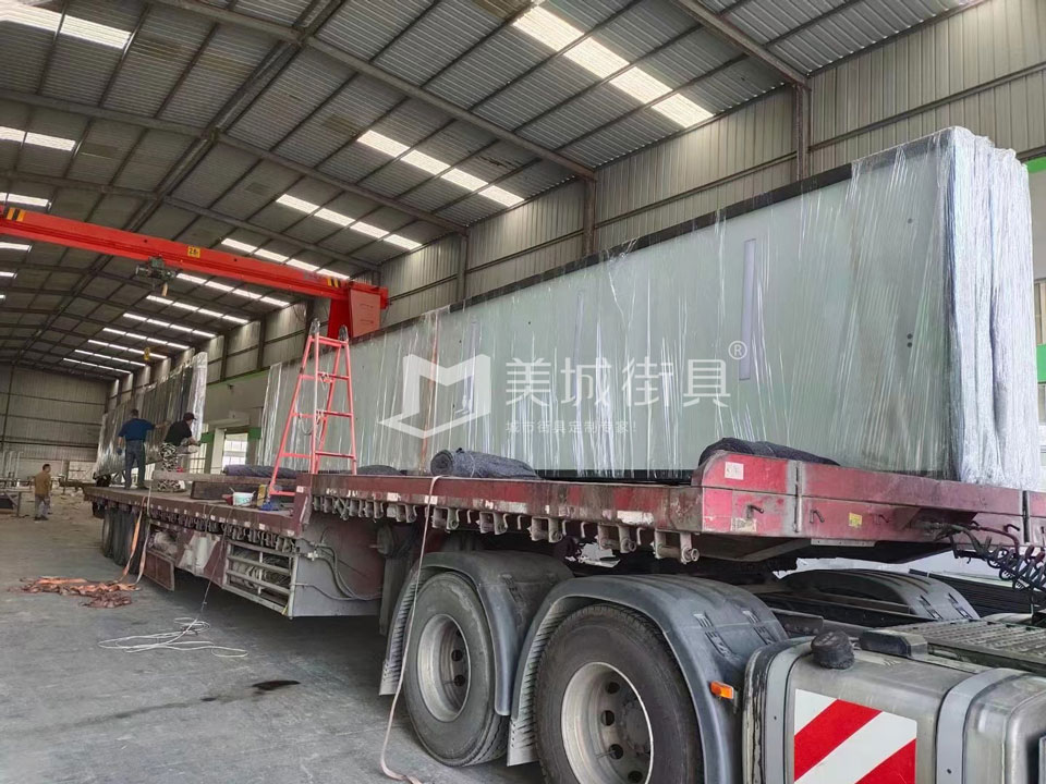 2022.9.21美城街具供應蘇州公交車候車亭發(fā)貨現(xiàn)場 2022.9.21美城街具供應蘇州公交車候車亭發(fā)貨現(xiàn)場